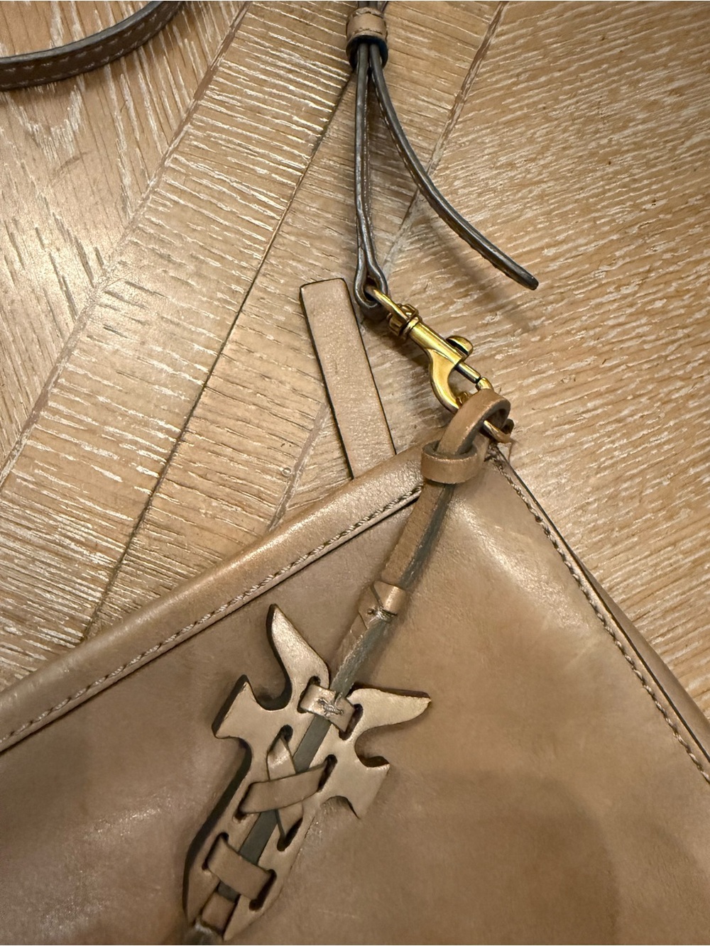 FRYE Women's Metallic Taupe Crossbody Bag - Sleek Everyday Carry - Picture 6 of 11